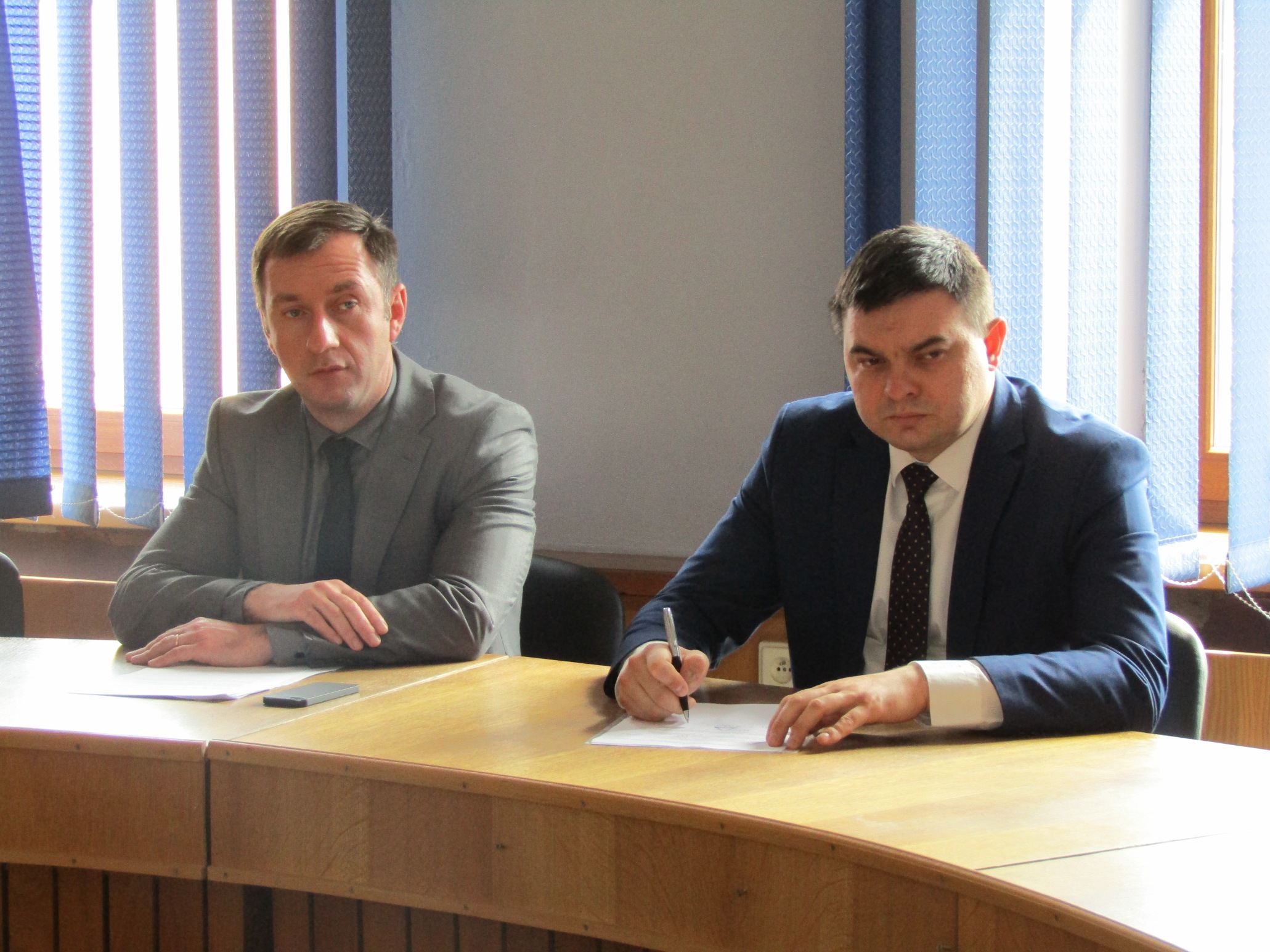 Міська влада Ужгорода ініціює невідкладне вирішення проблем із переселенцями