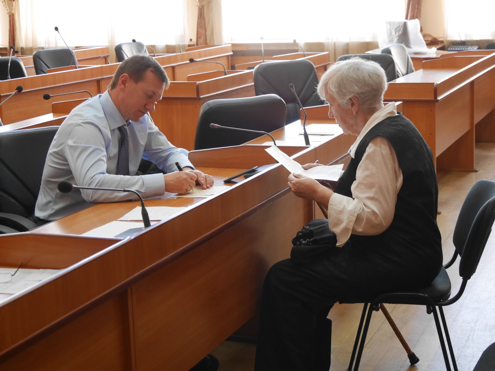 Зі своїми проблемами до міського голови Богдана Андріїва звернулися понад півсотні ужгородців