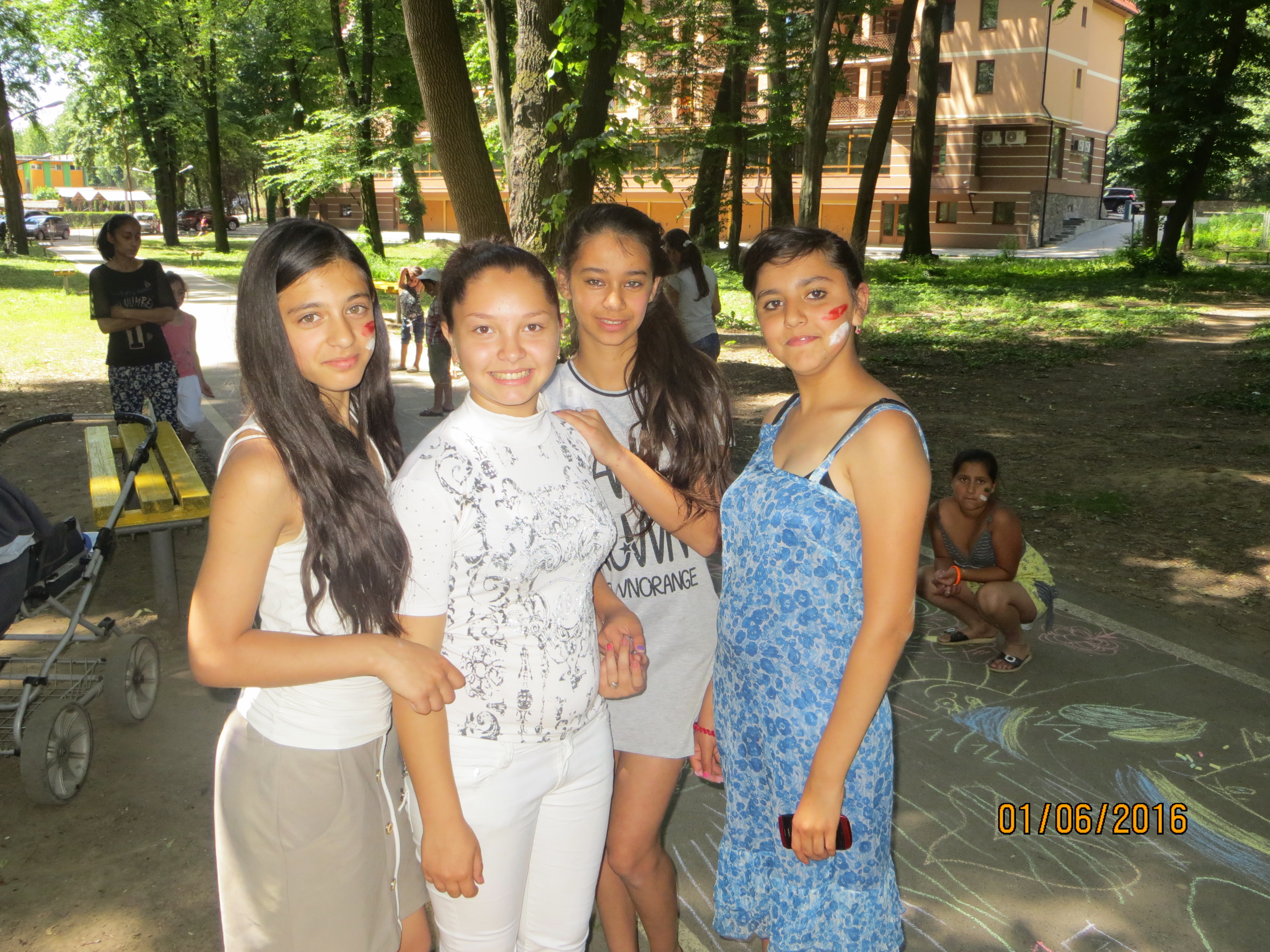 В Ужгороді провели соціальну акцію для ромських дітей