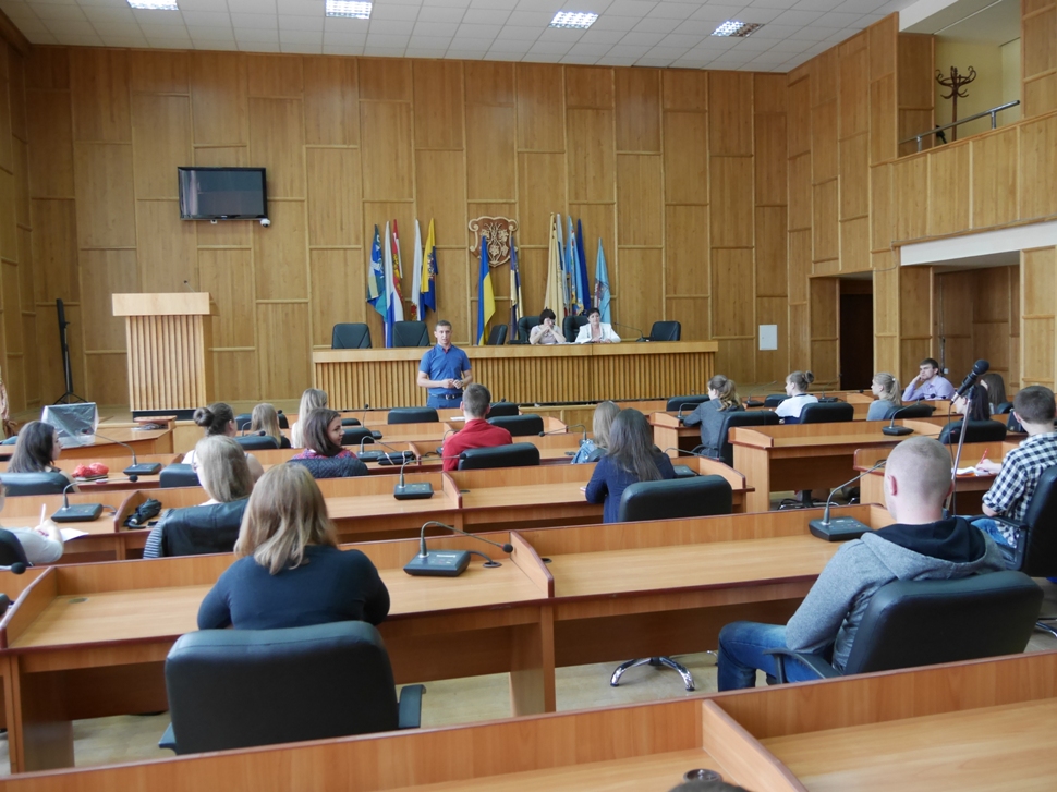 Майбутнім юристам розповіли про особливості роботи депутатів та виконкому міської ради