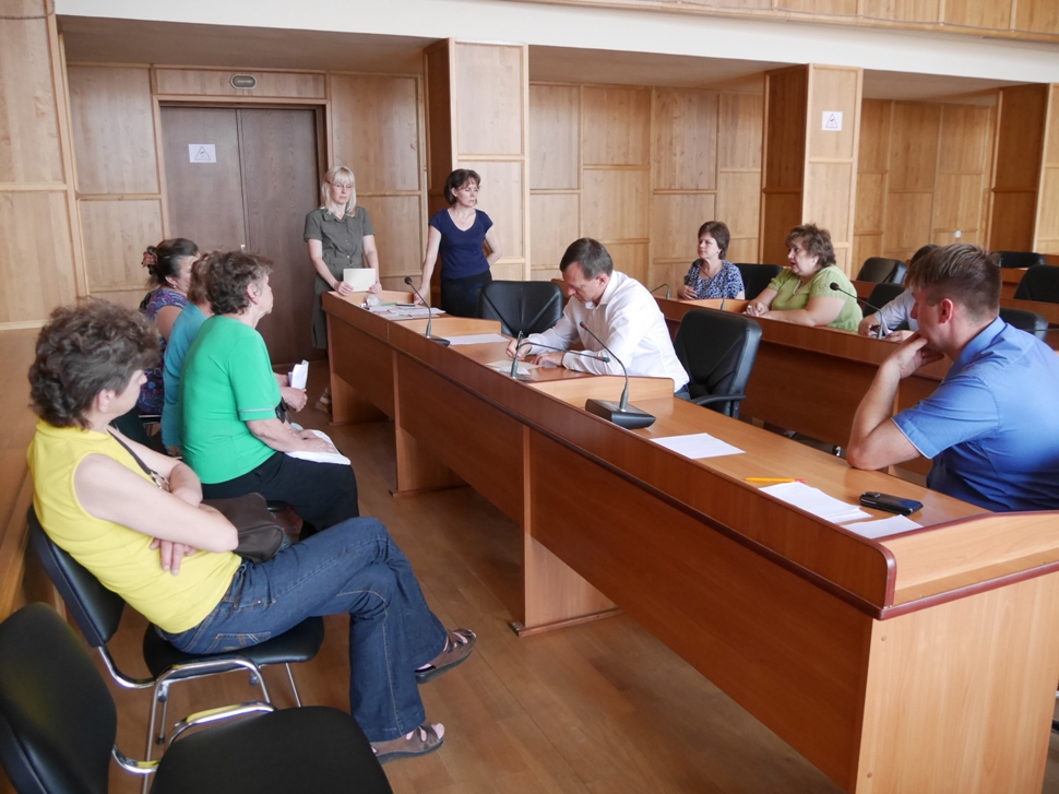 Під час особистого прийому до міського голови Ужгорода Богдана Андріїва чи не найбільше звернень було про кронування дерев