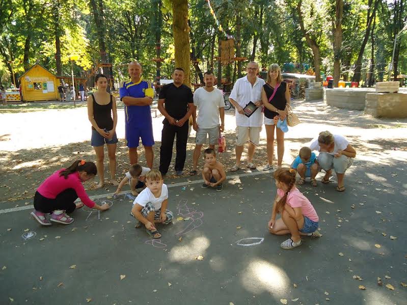 В Ужгороді відбулись чергові відбіркові змагання родинної гри «Тато, мама і я: спортивна сім’я»