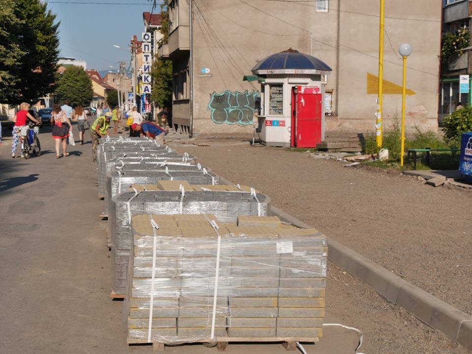 Міський голова Ужгорода Богдан Андріїв на нараді дав доручення щодо першочергових робіт комунальним службам