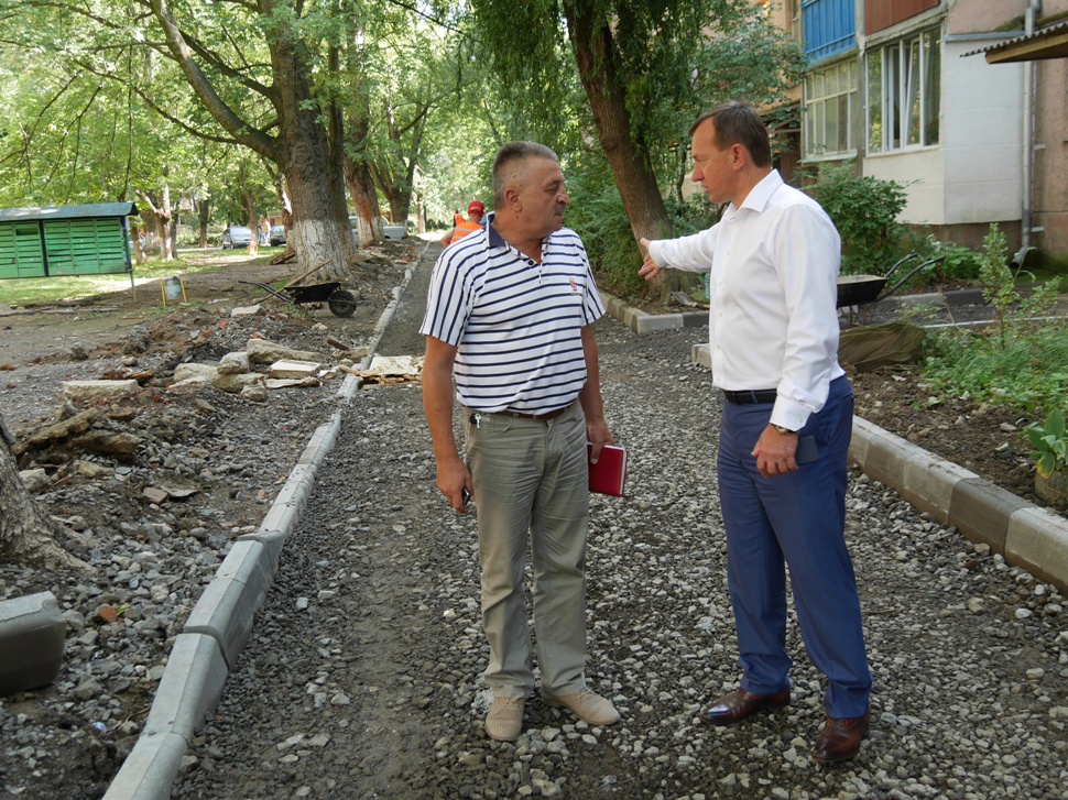 У місті триває масштабний ремонт доріг і внутрішньоквартальних територій