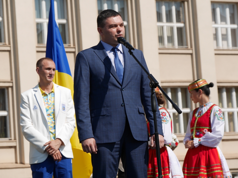 В Ужгороді відзначають День фізкультури та спорту