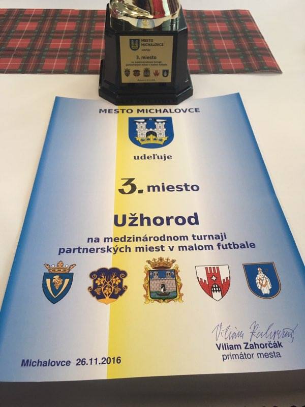 Ужгородські депутати вибороли бронзу міжнародного турніру з футболу