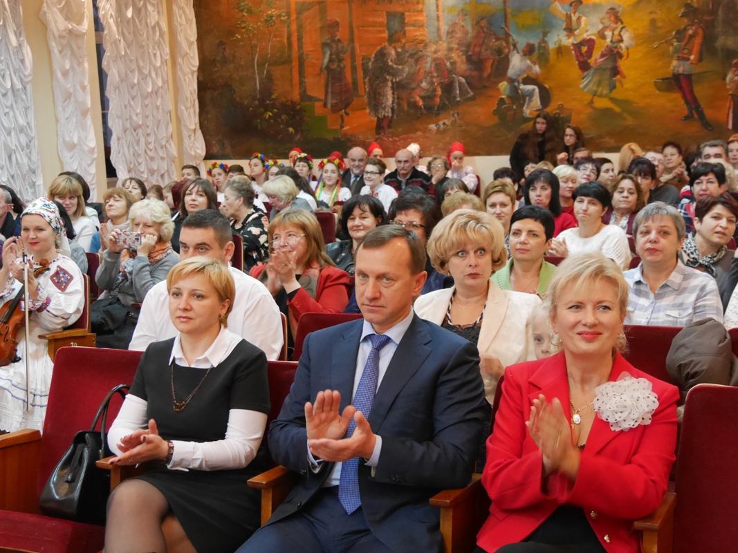 В Ужгороді привітали працівників культури та майстрів народного мистецтва