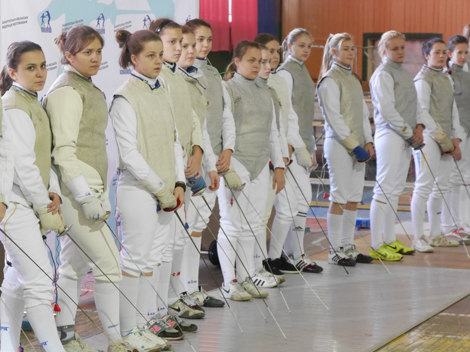 В Ужгороді стартував Всеукраїнський турнір з фехтування