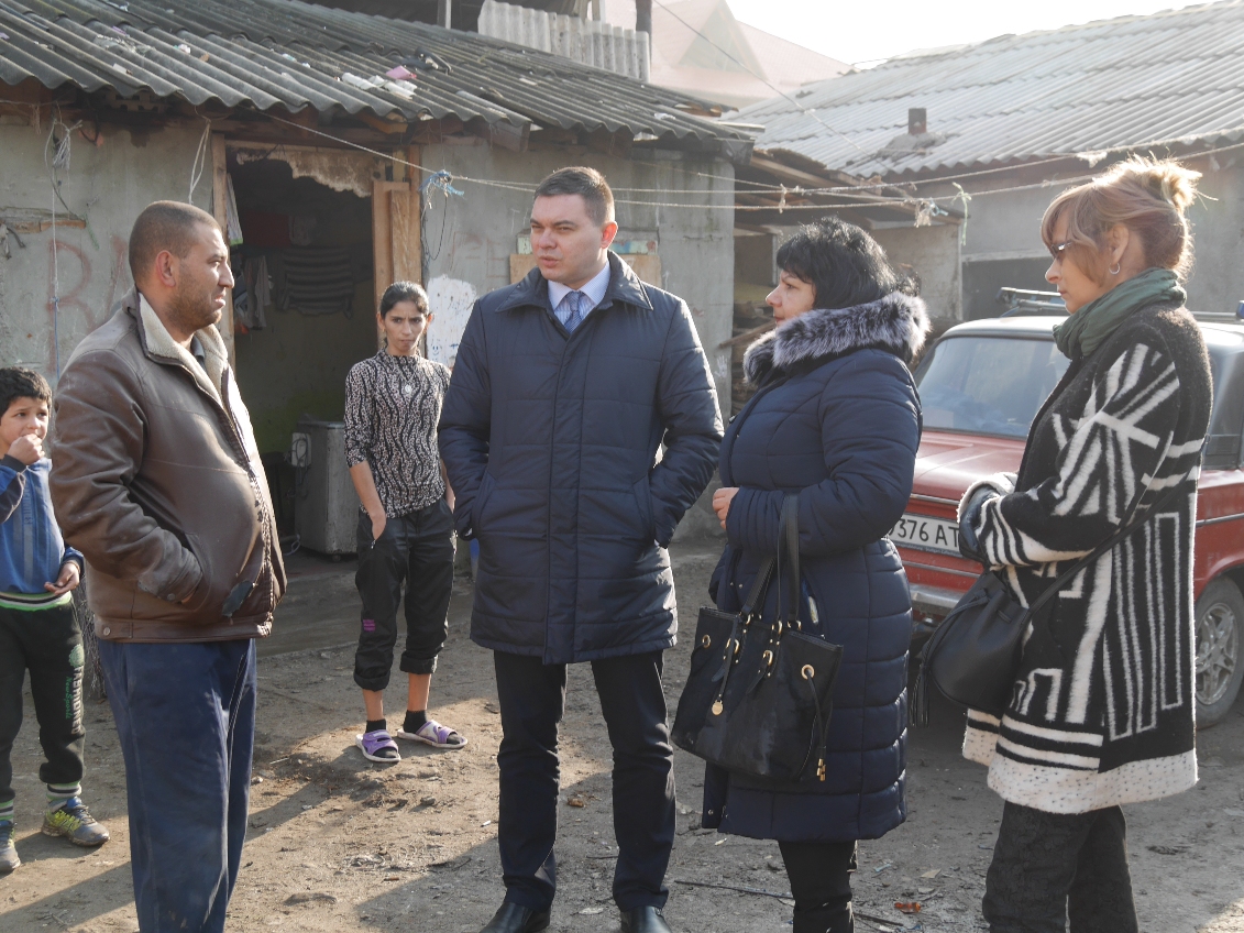 В Ужгородській міській раді напрацьовують шляхи вирішення проблем паспортизації, легалізації житла ромів