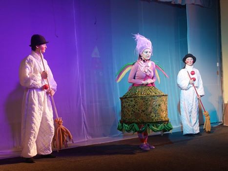 Свято для малечі влаштували сьогодні в театрі ляльок «Бавка» в Ужгороді