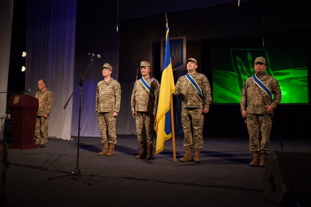 До Дня Збройних Сил України: військових вітали керівники краю та міста