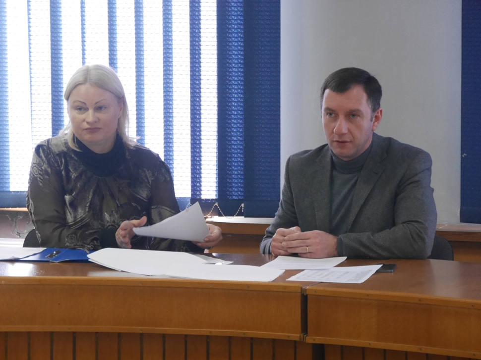 Профільні комісії Ужгородської міської ради визначали режим роботи закладів та розміщення пересувного обладнання для здійснення підприємницької діяльності