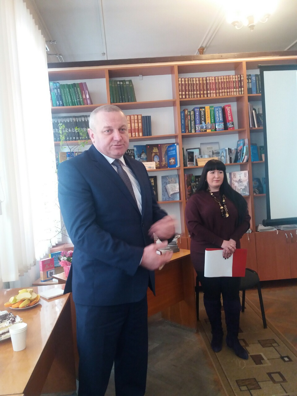 Ужгородець Михайло Любар презентував книгу про події Другої світової