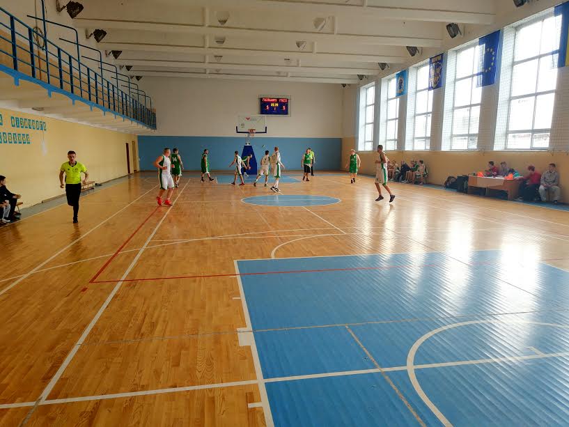 Баскетболісти розпочали друге коло чемпіонату Закарпаття