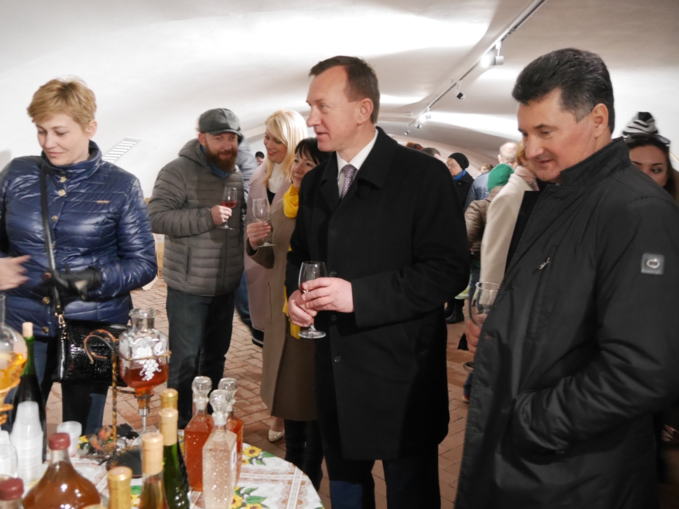 Sakura Wine у рамках “Сакура фест” відкрився в Ужгороді
