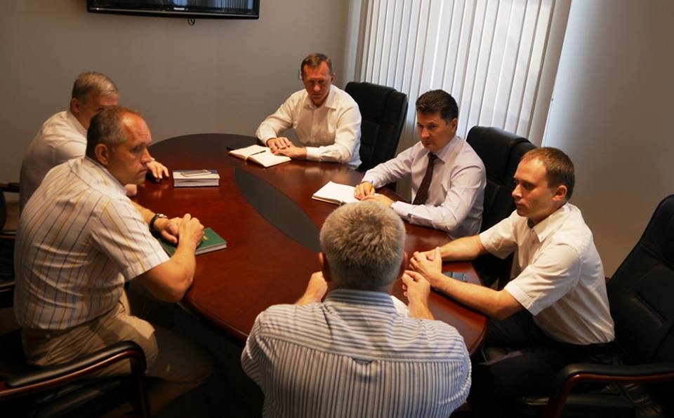 Міський голова Богдан Андріїв зустрівся із новим керівником Ужгородської дирекції залізничних перевезень