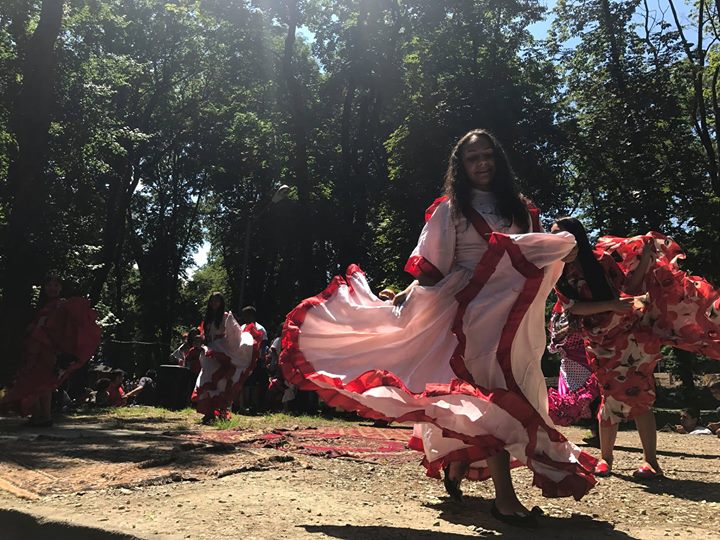 У парку культури та відпочинку «Під замком» в Ужгороді провели яскраве свято для ромських діток