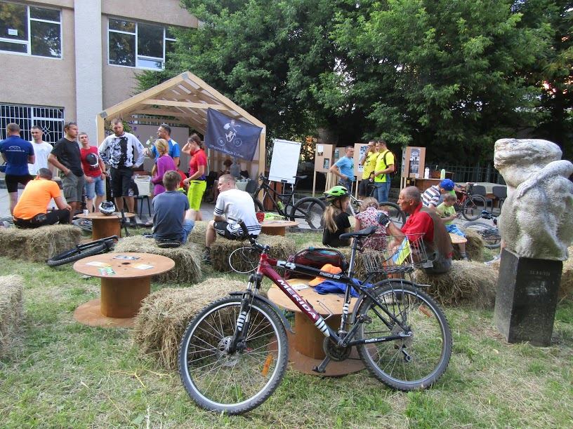 На “Майстерні міста” свою діяльність громадськості презентувало ініціативне об’єднання велосипедистів «Uzhgorod Bicycle Culture»