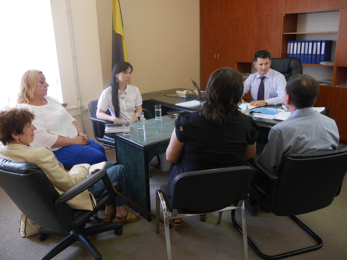Проекти для людей з особливими потребами обговорили на зустрічі в Ужгородській міській раді