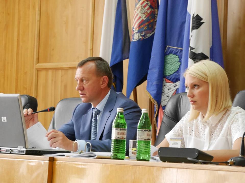 На сьогоднішньому засіданні сесії Ужгородської міськради проголосували за виділення земельних ділянок воїнам-афганцям та учасникам АТО