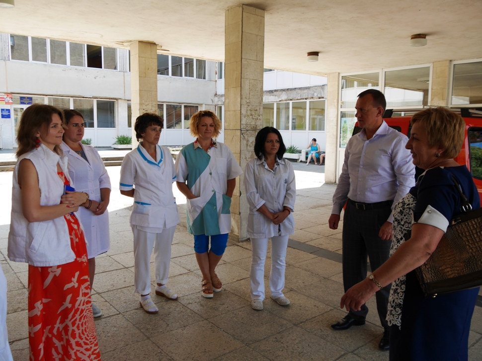 Ужгородська виїзна бригада паліативної допомоги отримала нову машину