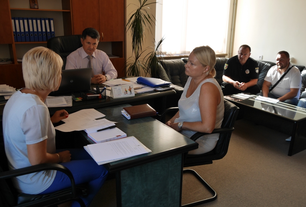 Як не допустити поширення африканської чуми свиней та які профілактичні заходи проводити, радилися у міськраді