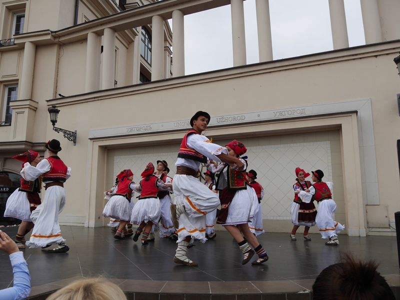 На площі Театральній відбувся святковий концерт до Дня Ужгорода