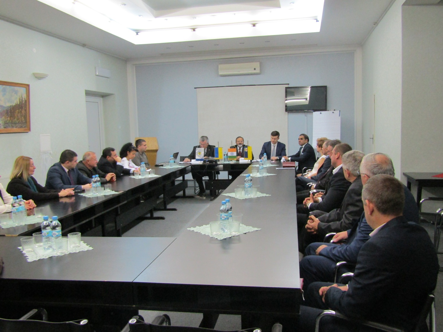 В Ужгороді презентували можливості співпраці Закарпаття та Індії