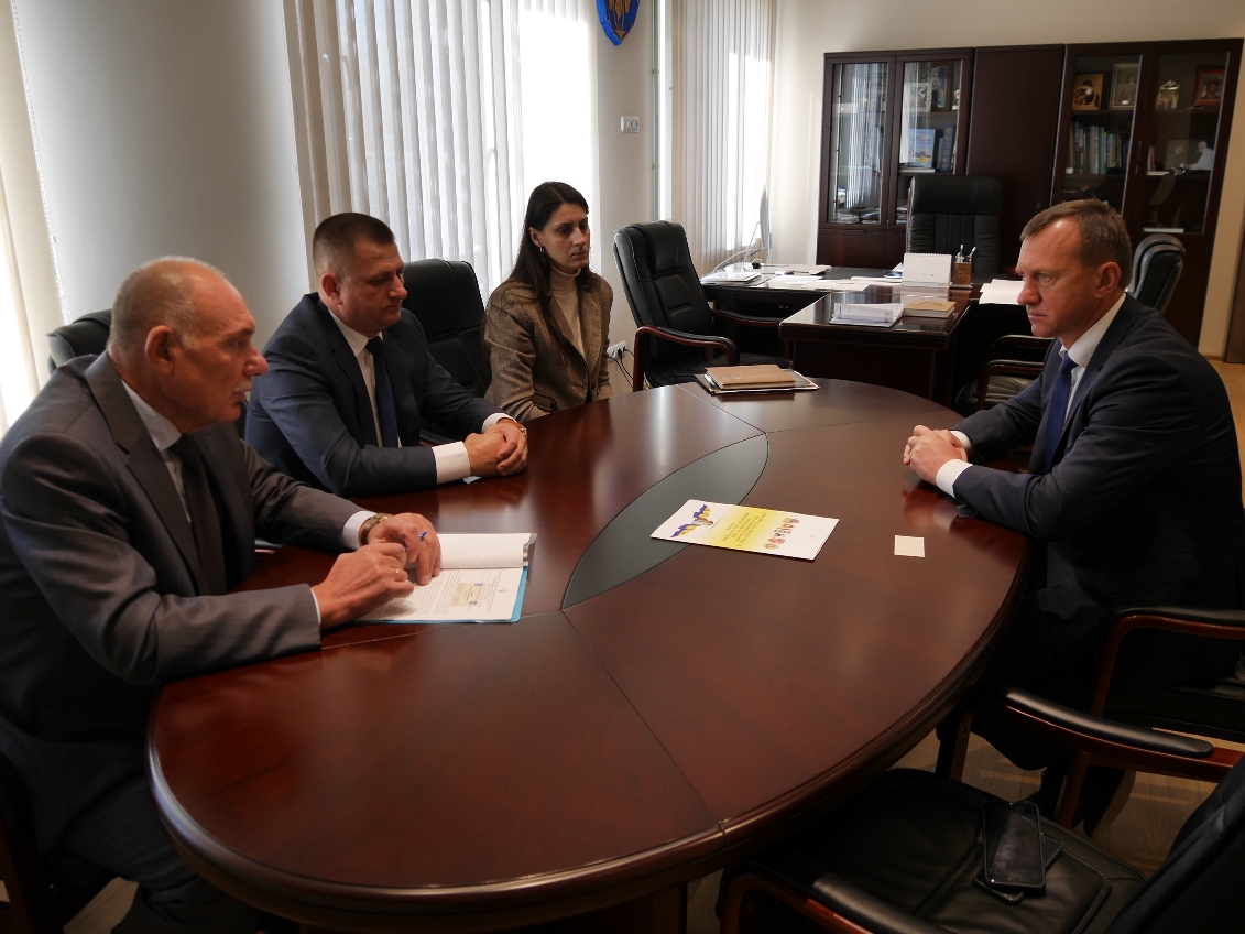 Відбулася зустріч міського голови Ужгорода Богдана Андріїва з начальником Західного міжрегіонального управління з питань виконання покарань та пробації Михайлом Дзюдзем