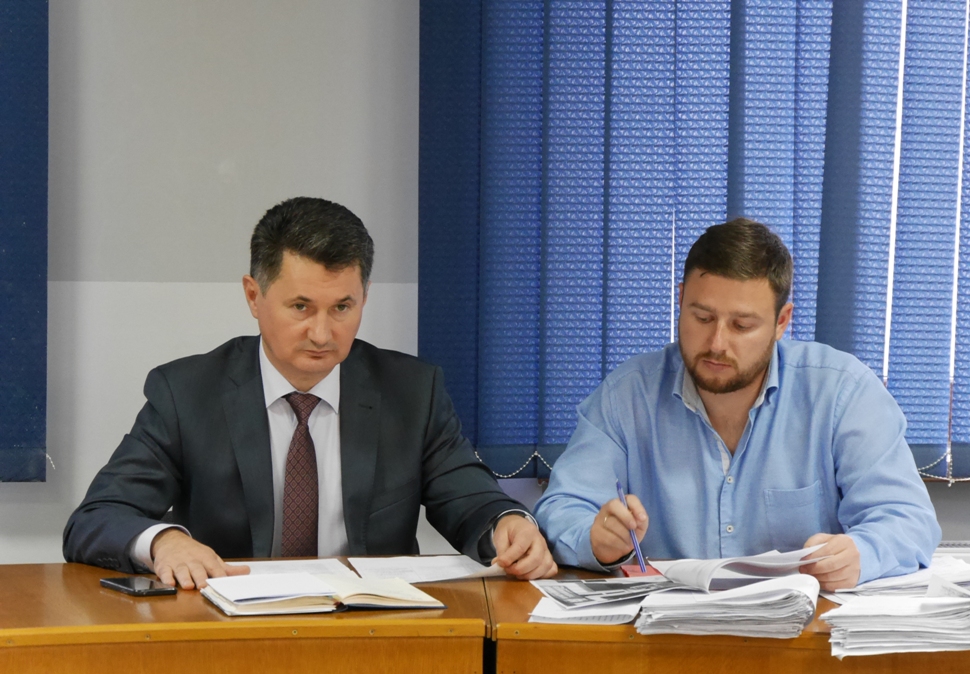 Два десятки протоколів розглянули на засіданні адмінкомісії в Ужгородській міській раді