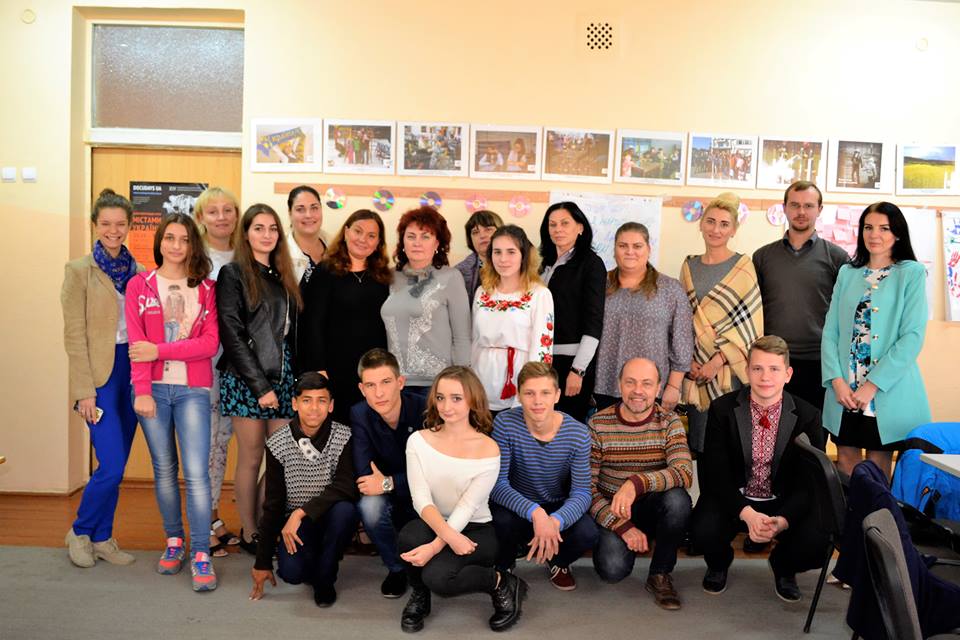 “Учнівське самоврядування та права дитини”: в Ужгороді провели семінар у рамках ХІV Мандрівного міжнародного фестивалю  Docudays UA