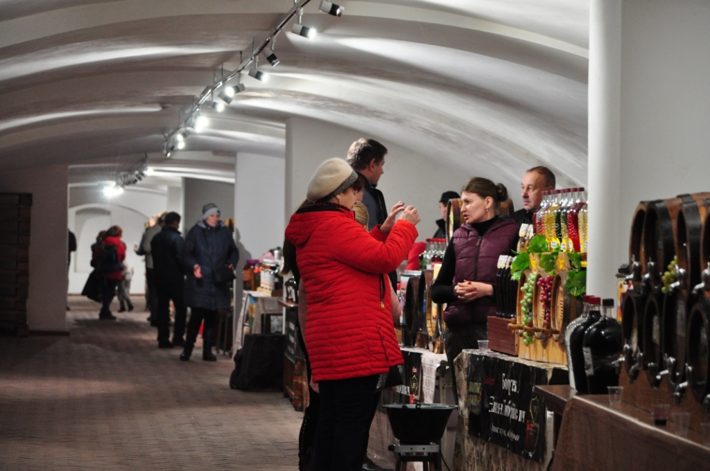 “Закарпатське божоле” частує перших гостей