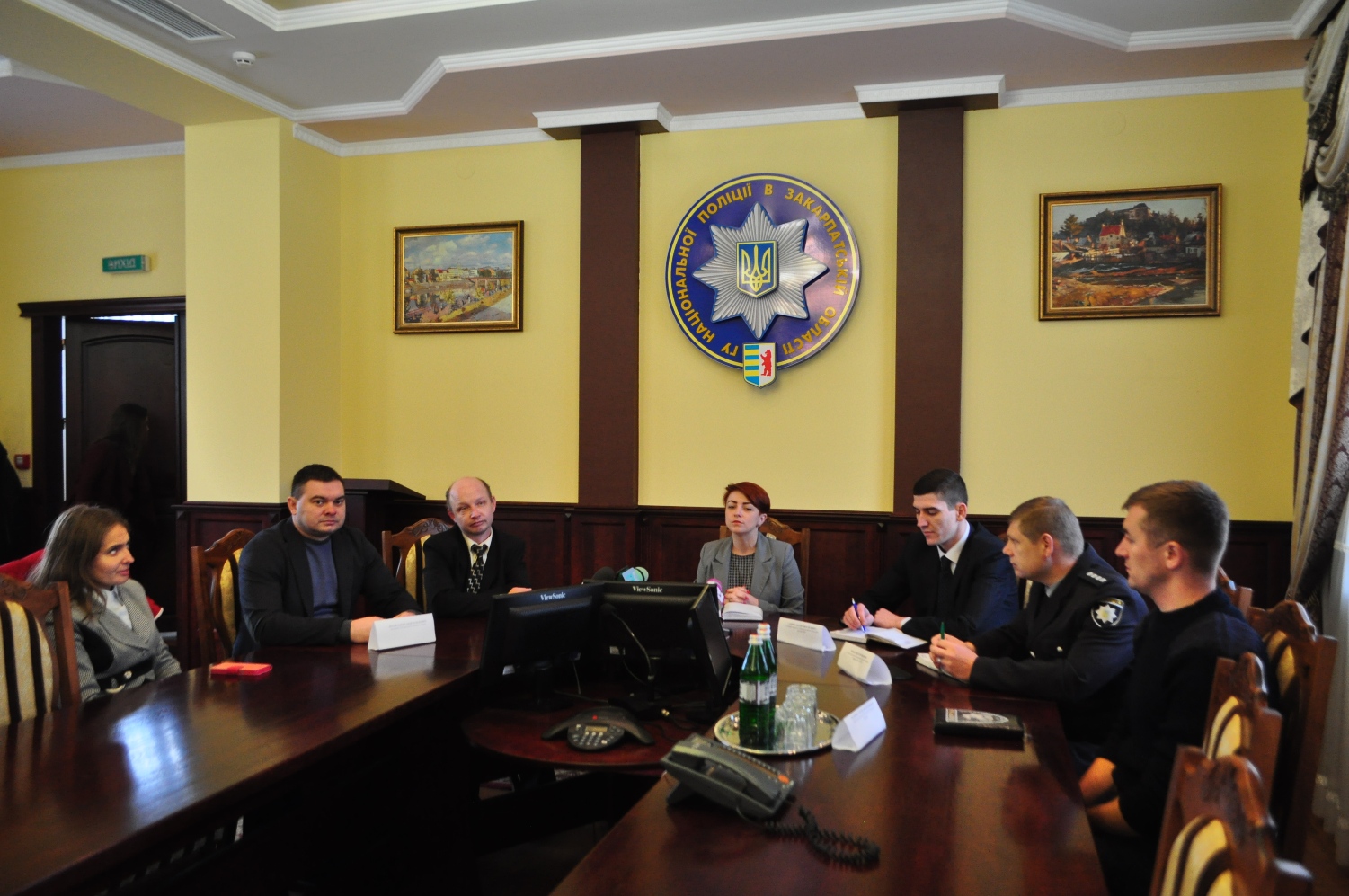 Як поліпшувати інфраструктуру для маломобільних груп населення в Ужгороді обговорювали в поліції