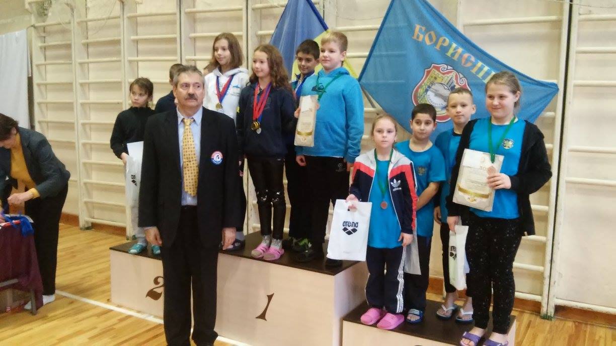 Ужгородські юні плавці успішно виступили на «Битві міст»