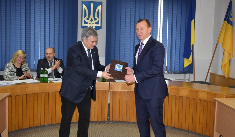 В Ужгородській міській раді вручали Подяки голови Асоціації міст України