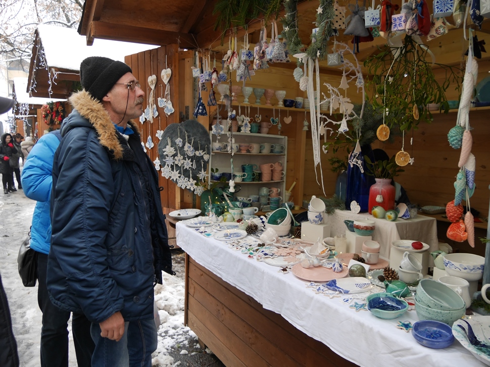 В Ужгороді – новорічно-різдвяний ярмарок