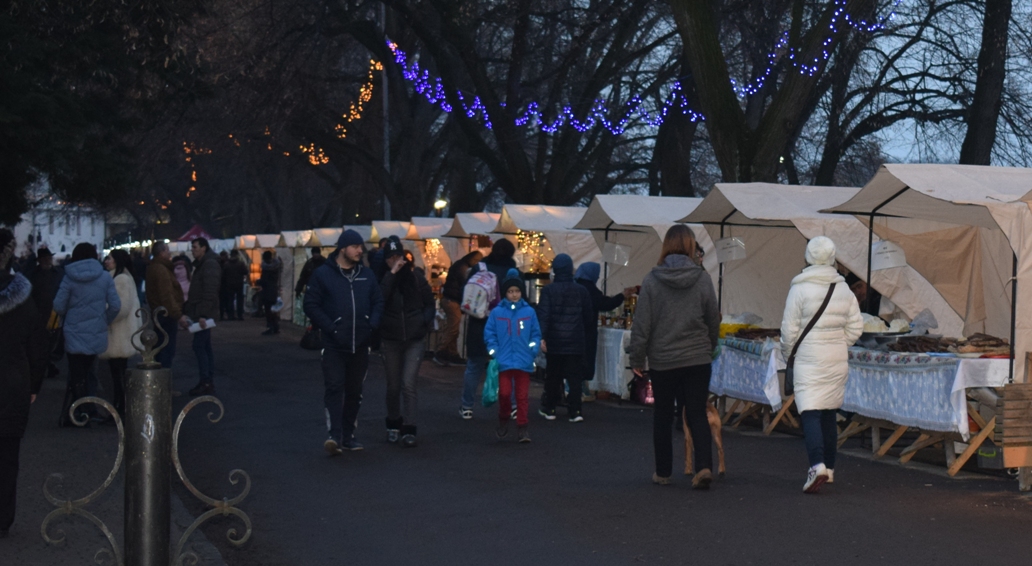 Перший Міжнародний гастрономічний і колядницький фестиваль «Василля» в Ужгороді вже приймає гостей