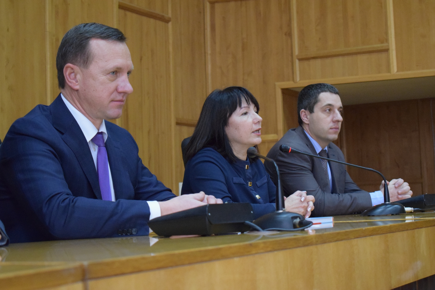 Працівників Ужгородської міської ради привітали з прийдешніми Новим роком та Різдвом Христовим