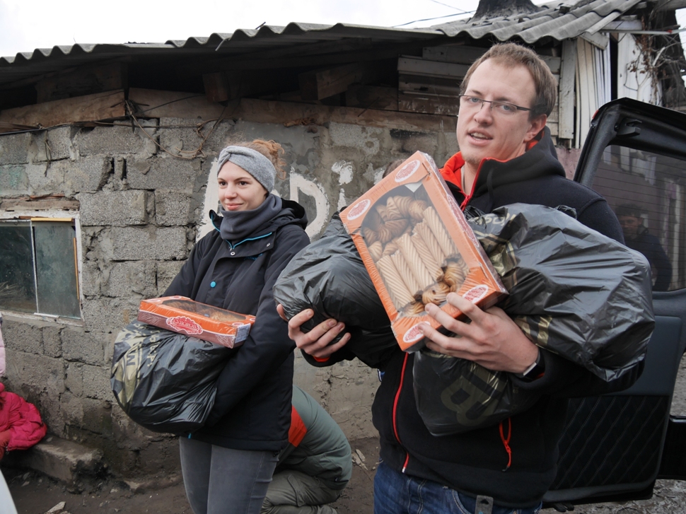В Ужгород благодійну допомогу привезли доброчинці з німецької організації «Рой рейнджер»