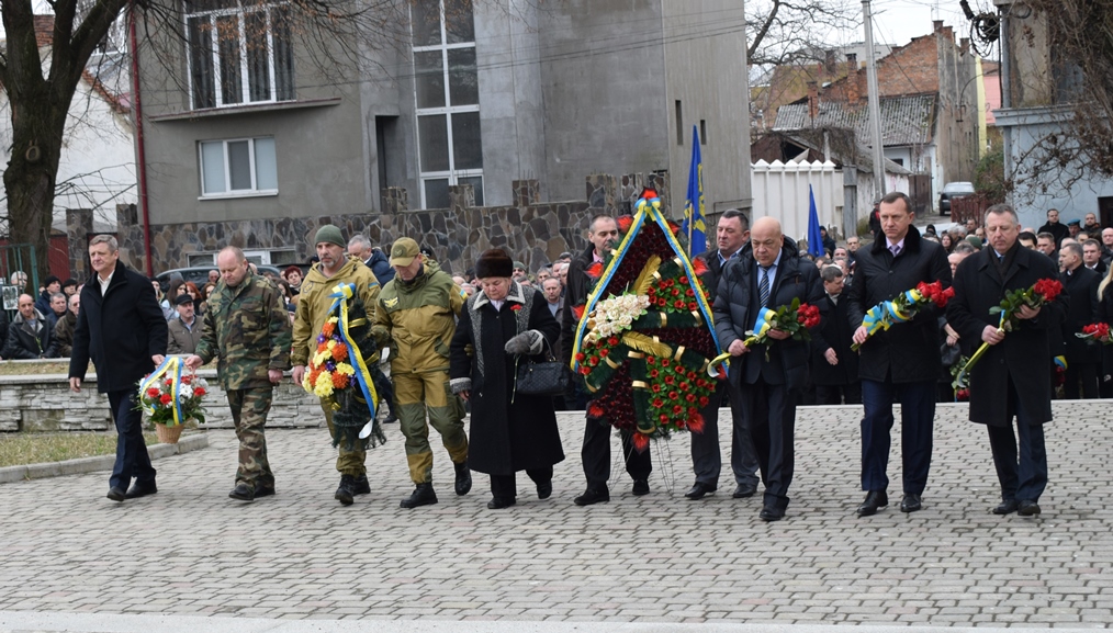 В Ужгороді вшанували учасників бойових дій на територіях інших держав