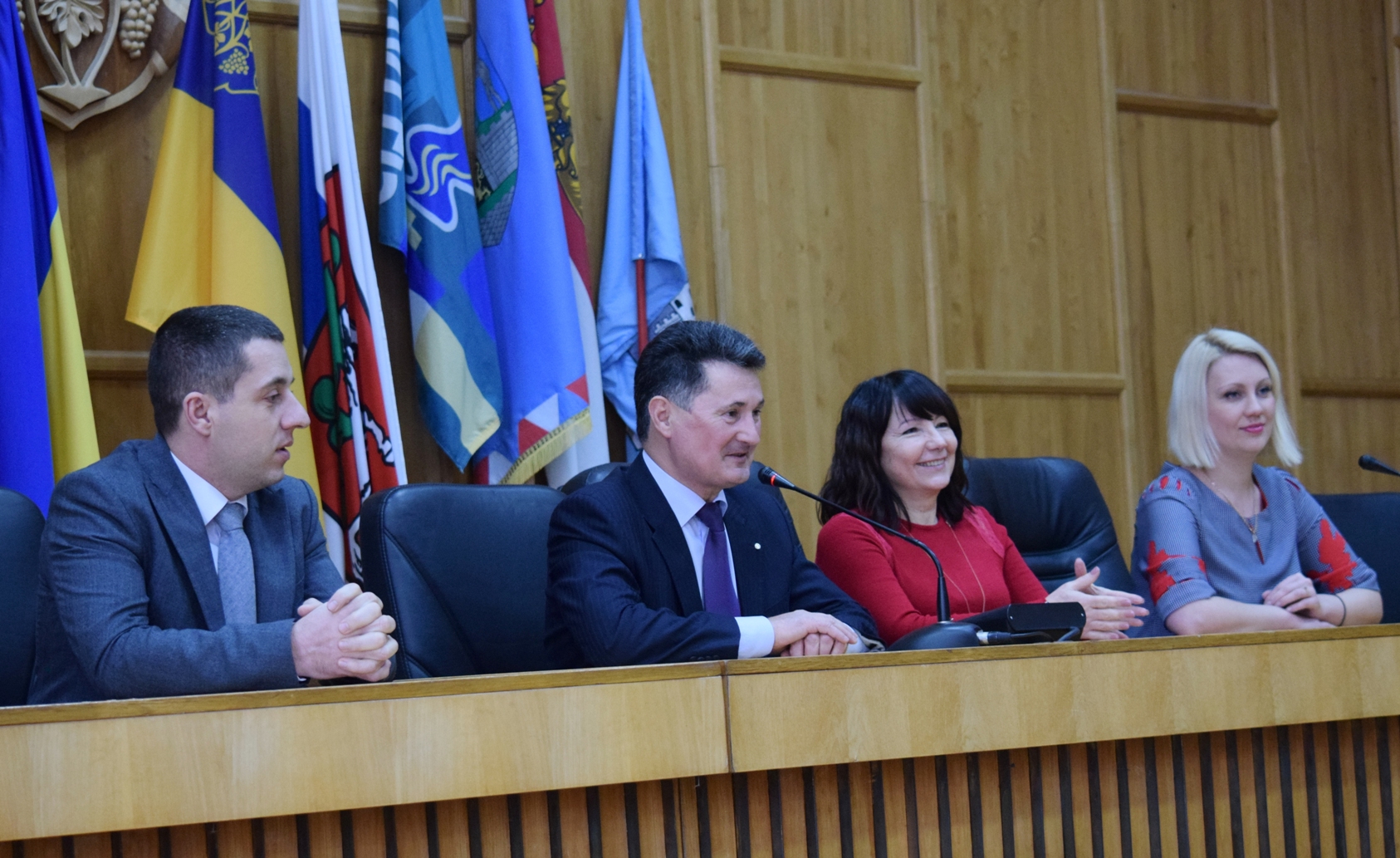 Працівниць Ужгородської міської ради привітали з прийдешнім Міжнародним жіночим днем