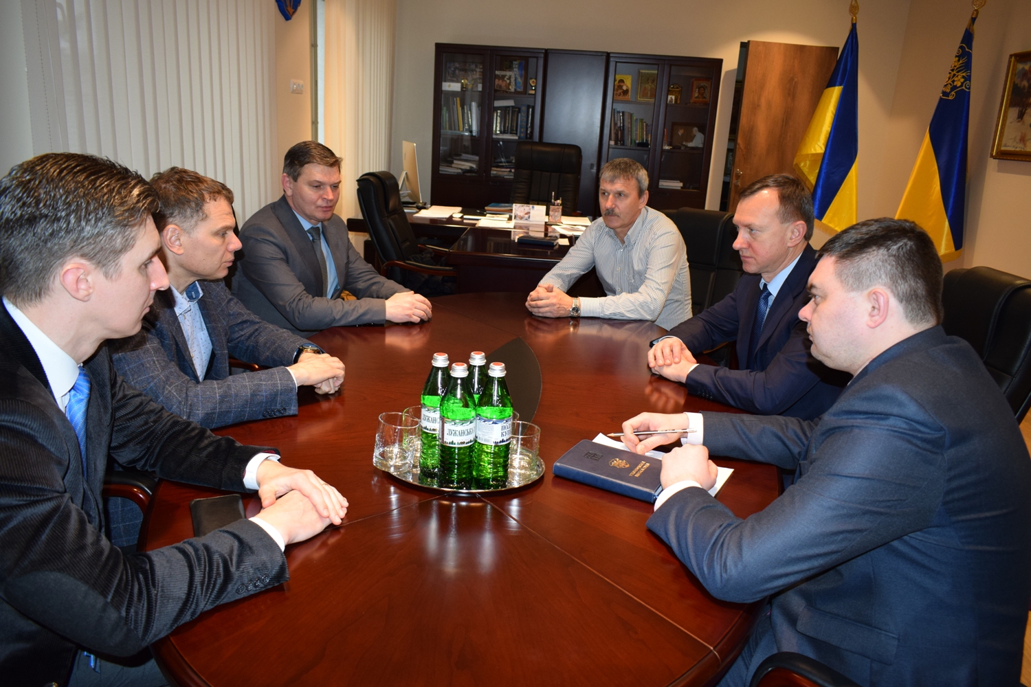 Міський голова Ужгорода Богдан Андріїв зустрівся з першим заступником міністра молоді та спорту України Ігорем Гоцулом
