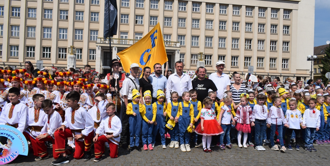 В Ужгороді масштабно відзначили Міжнародний день танцю