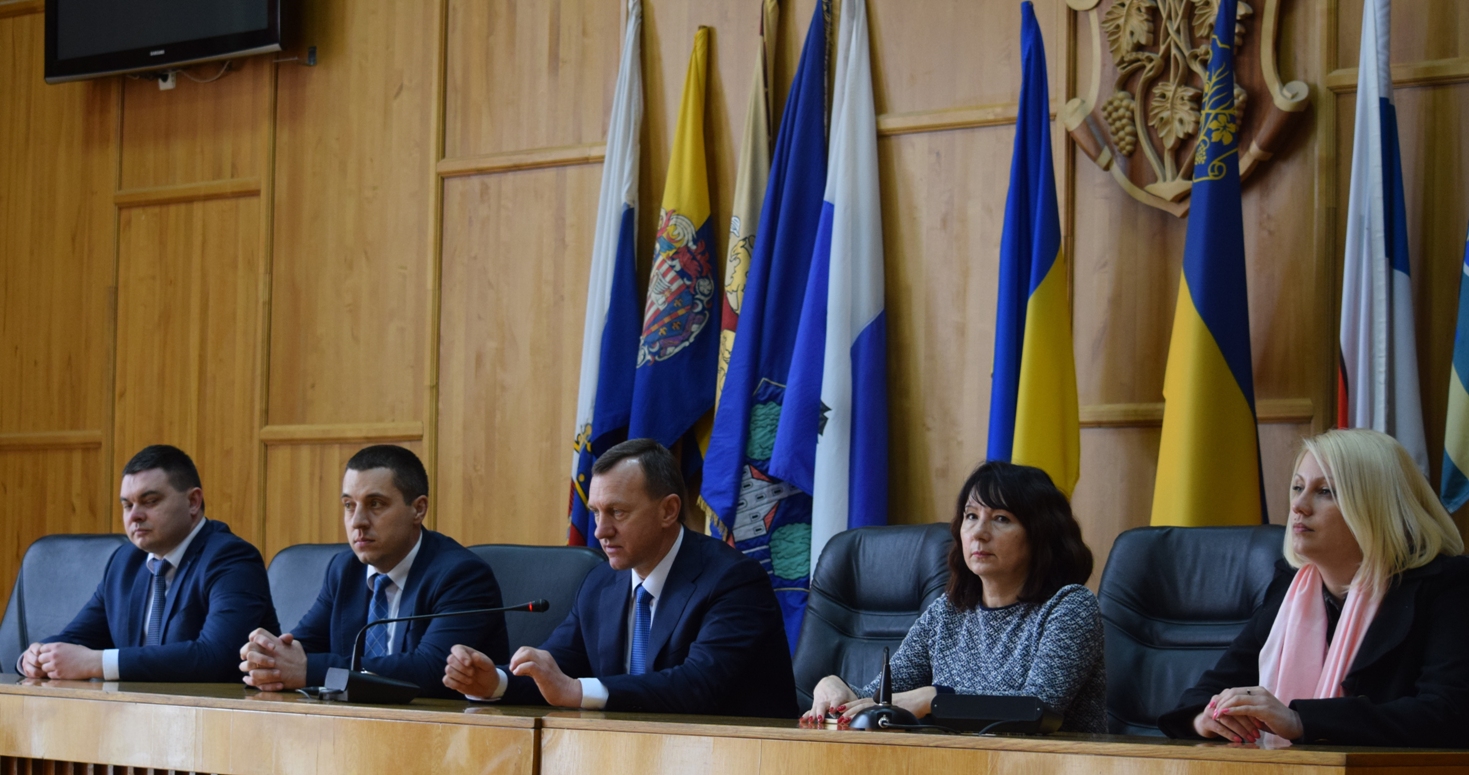 Працівників Ужгородської міської ради привітали з прийдешніми великодніми