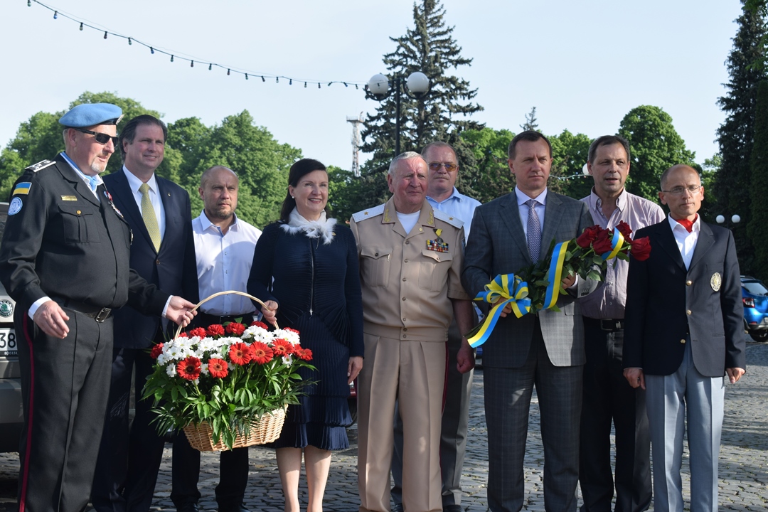 Високоповажні австрійські гості вшанували пам’ять великого Кобзаря та Героїв, які загинули, захищаючи Україну