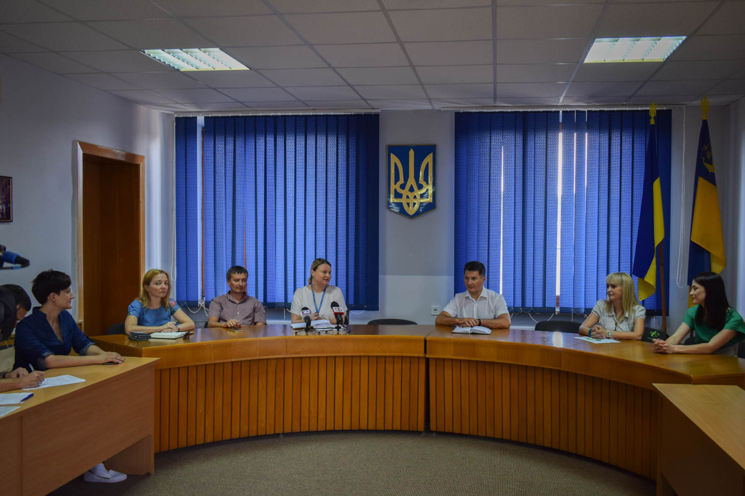 У міській раді провели “круглий стіл”, де обговорили взаємодію влади, бізнесу та громадського сектору для подолання проблеми засилля поліетилену