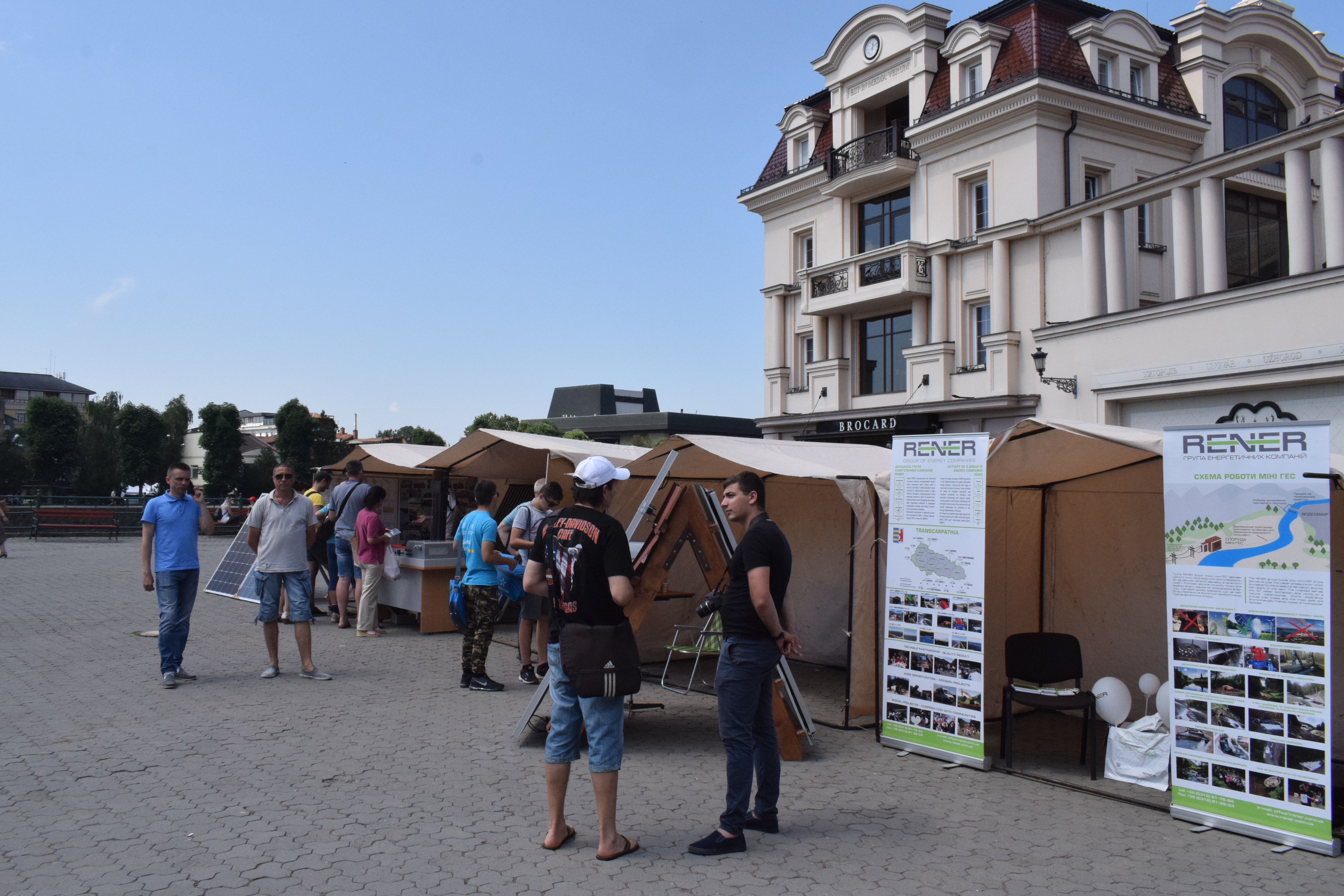 Виставкою сучасного устаткування для відновлювальної енергетики та майстер-класами для діток в Ужгороді розпочали Дні сталої енергії