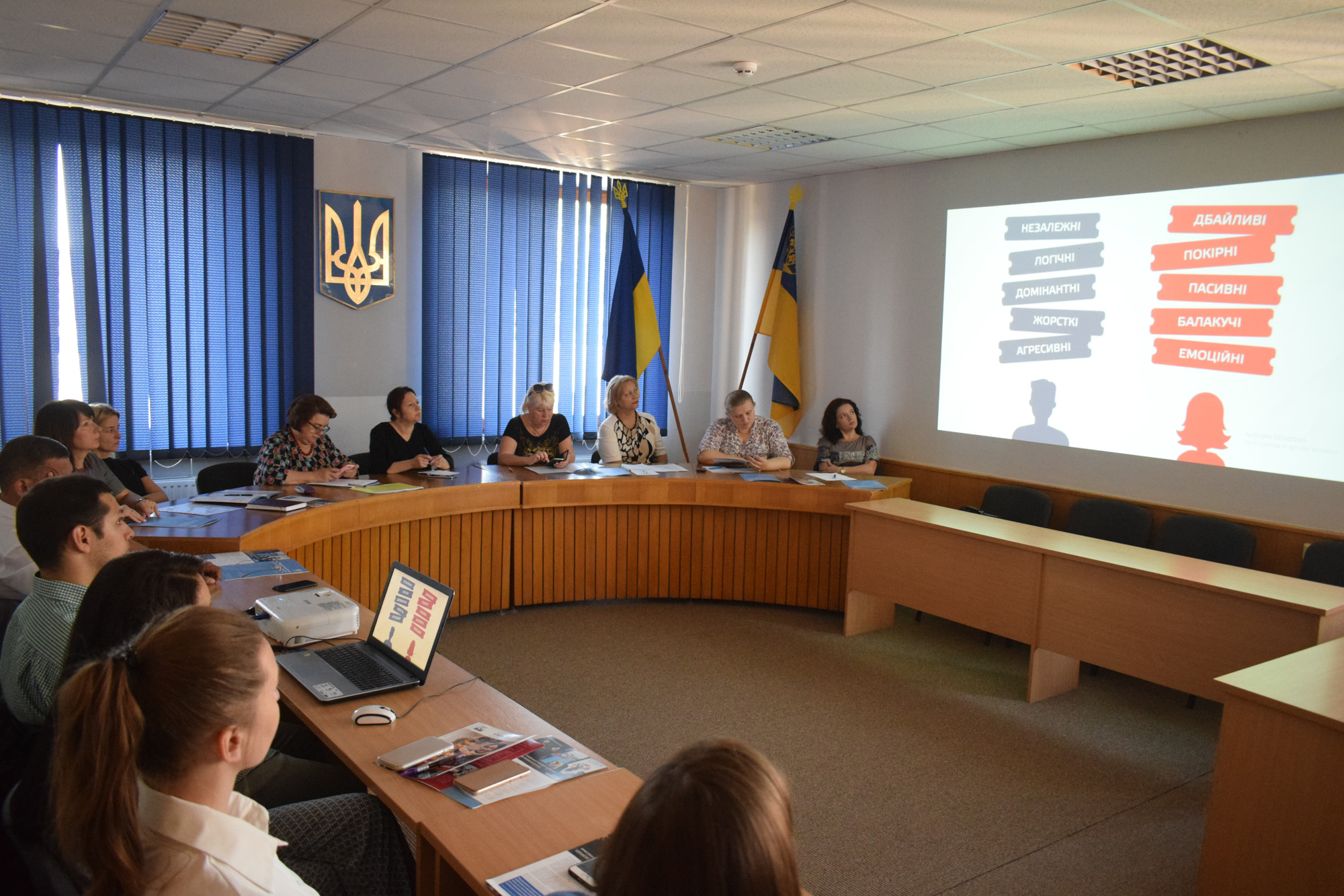 В Ужгородській міськраді обговорили протидію дискримінації ромських жінок