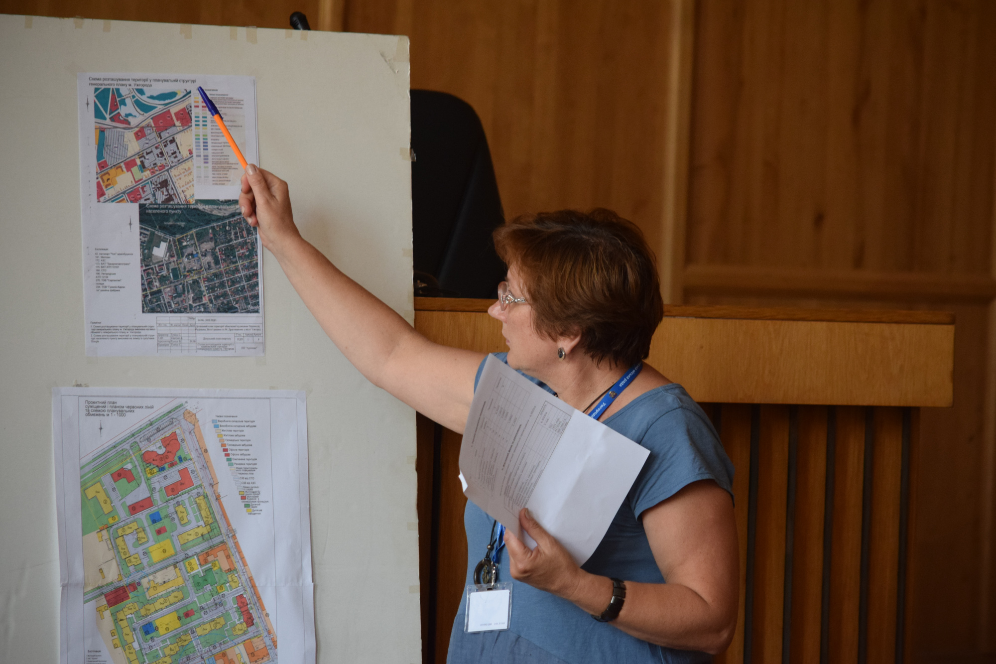 У міській раді провели громадські слухання з обговорення детального плану території, обмеженої вулицями Возз’єднання, Михайла Драгоманова, Олександра Радищева та Володимирською