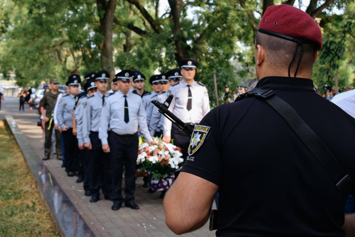 В Ужгороді сьогодні вшанували пам’ять загиблих правоохоронців